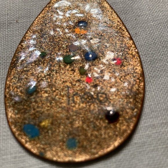 NECKLACE, reversible gt signed, enamel on metal 2 1/2” teardrop $25 - Picture 10 of 10